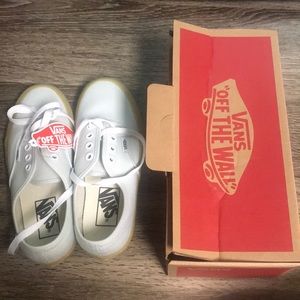 Vans low top skate shoes